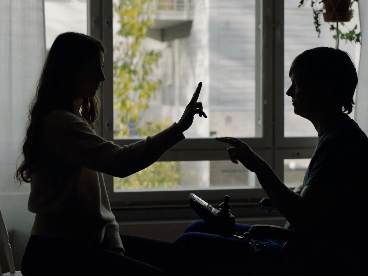 ‘Alive’: el nuevo cortometraje de Jimmy Olsson y su mensaje sobre sentirnos vivos